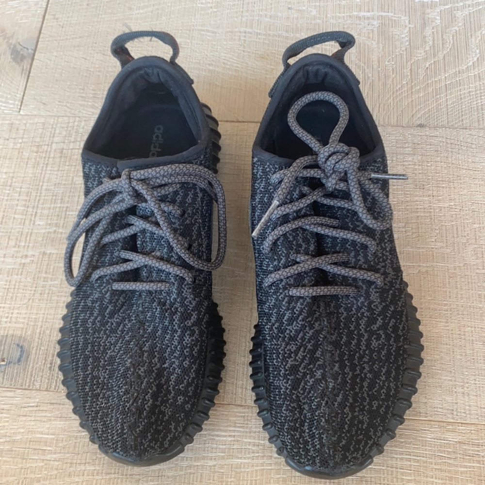 Yeezy men’s 6.5 women’s 8